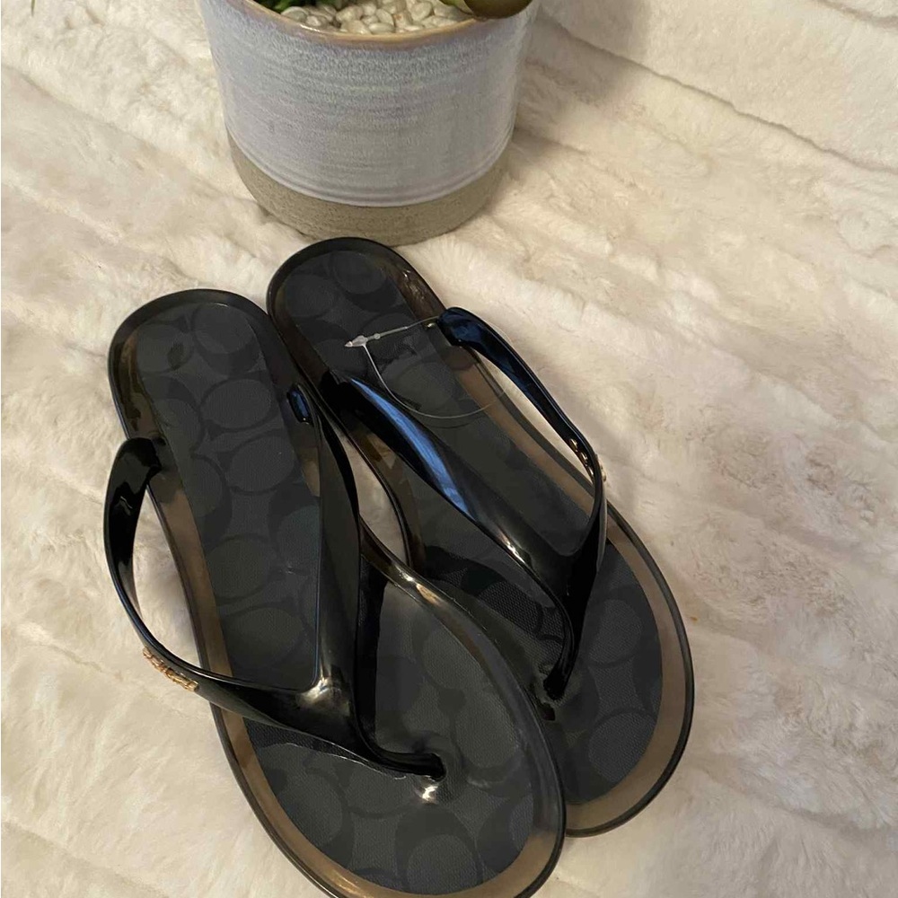 ✨🆕✨New Coach Jelly Slippers - Picture 3 of 7